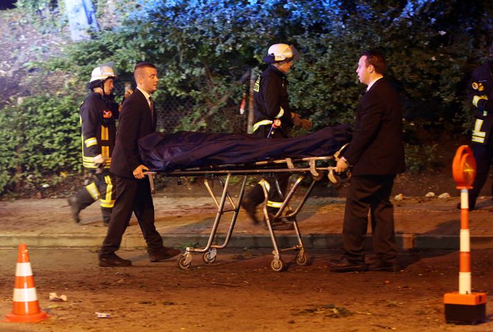 Þrír létust í óveðrinu í Dusseldorf í nótt