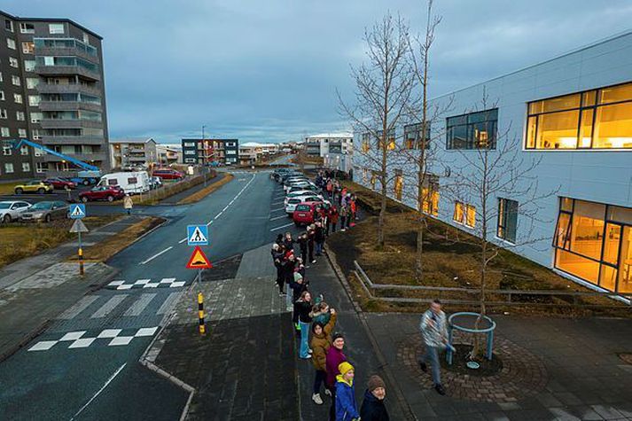 Ekki liggur fyrir við hvaða skóla maðurinn keyrði og tengist myndin því fréttinni ekki beint.