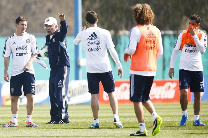 Sabella og Messi fara yfir málin á æfingu