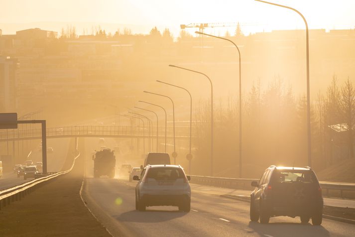 Áhrifaríkasta leiðin til þess að draga úr svifryksmengun er að minnka bílaumferð.