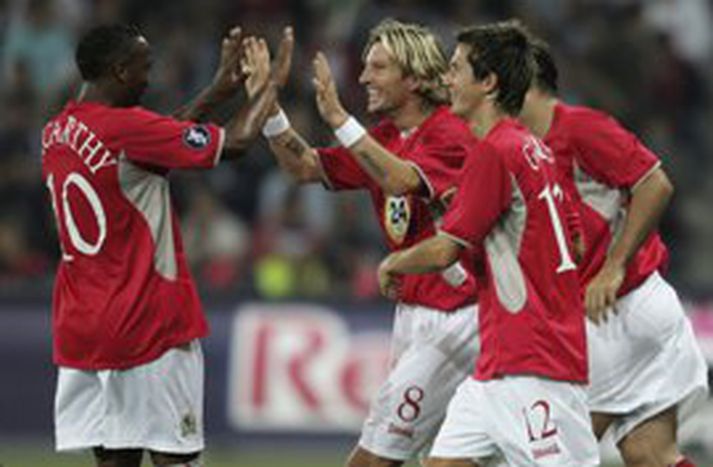 McCarthy og Savage fagna hér öðru marka Blackburn í kvöld