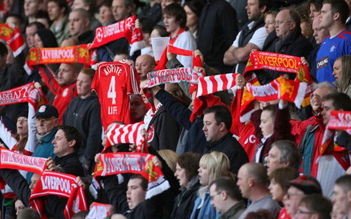 Stuðningsmenn Liverpool minnast hér Hillsborough-slyssins í fyrra.