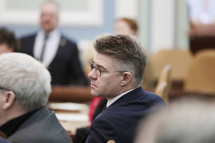 Gunnar Bragi Sveinsson, þingmaður Miðflokksins, mætti á sinn fyrsta þingfund frá því að Klaustursmálið kom upp í gær.