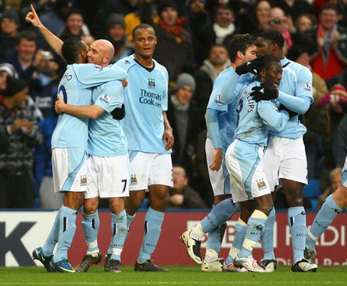 Leikmenn City fagna marki Stephen Ireland í dag.