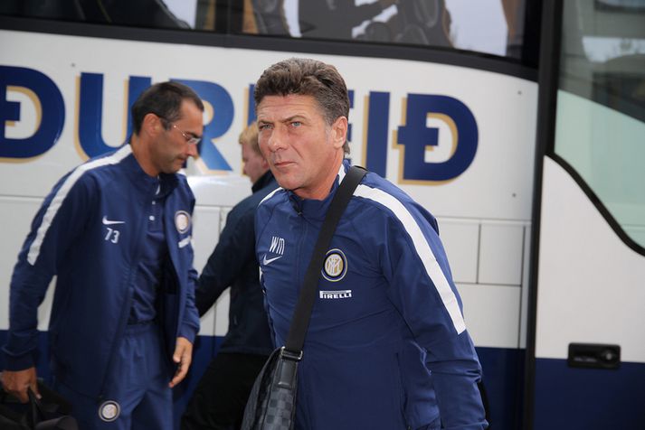 Walter Mazzarri mætir til Reykjavíkur í dag.