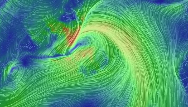 Vindur getur jafnvel farið yfir 30 metra á sekúndu og má búast við snörpum hviðum fyrir norðan, einkum staðbundið í Skagafirði og Eyjafirði.