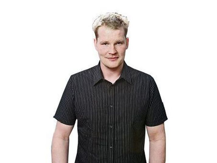 Þeir Guðmundur Kristinn og Bragi Valdimar hafa verið Sigtryggi Baldurssyni innan handar í Hljómskálanum. Þeir munu sjá um kynningar á lagahöfundum í Söngvakeppni Sjónvarpsins.