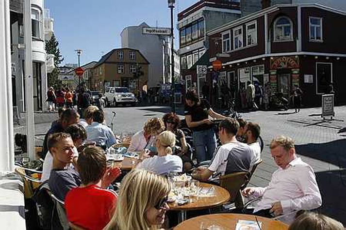 Sumarið sunnan og vestanlands var betra en norðan heiða að mati Sigurðar Þ. Ragnarssonar, veðurfræðings. Borgarbúar njóta veðurblíðunnar í sumar.