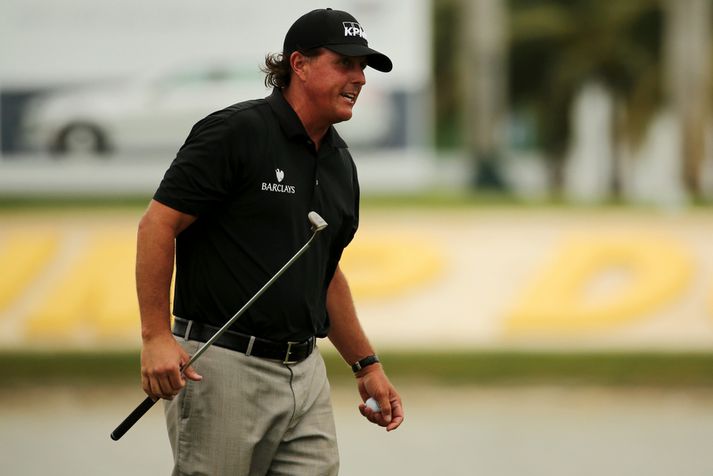 Phil Mickelson spilaði vel í gærkvöldi.