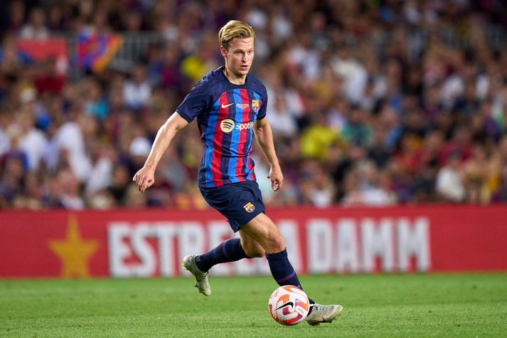 Barcelona er að reyna að selja Frenkie De Jong til þess að grynnka skuldir sínar. 