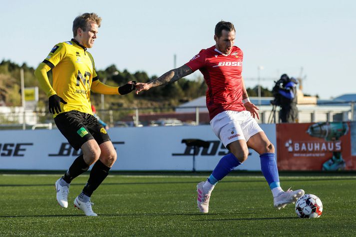 Umboðsmaður Gary John Martin, Ólafur Garðarsson, fékk bæði greiðslur frá Val og ÍBV vegna leikmannsins á þessu tímabili.