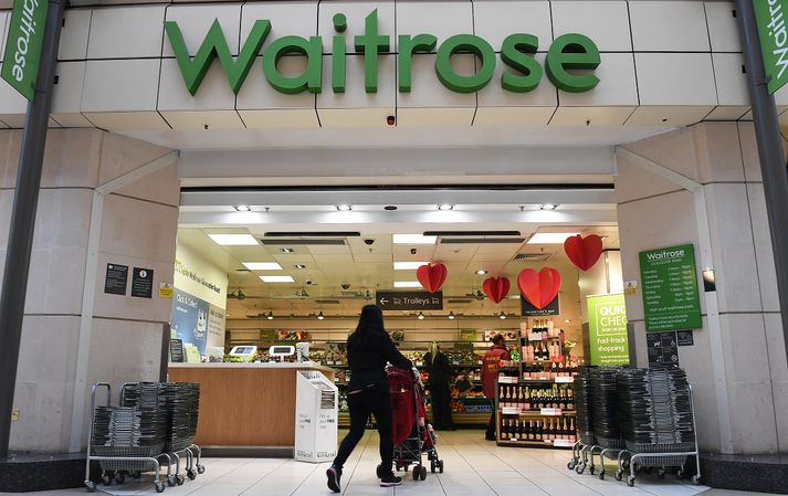 Stór hluti matvælanna sem er seldur í verslunum eins og Waitrose á Bretlandi er fluttur inn frá meginlandi Evrópu.