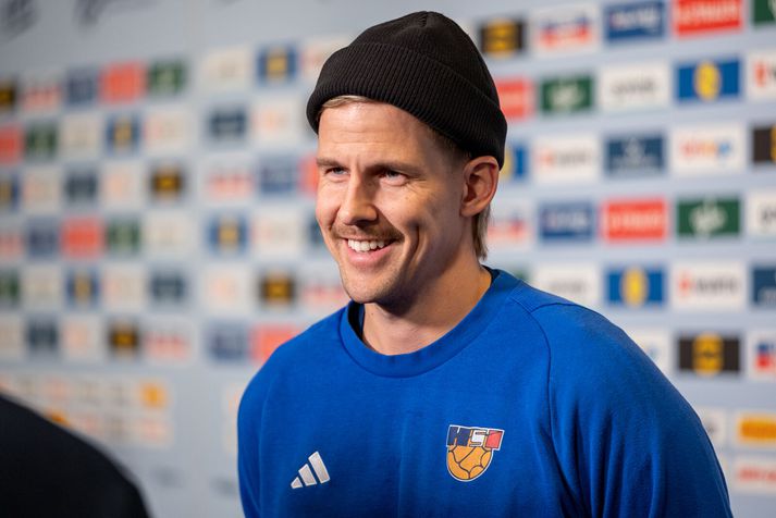 Bjarki Már léttur, ljúfur og kátur fyrir æfingu í gær.