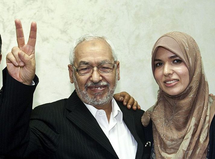 Rached Ghannouchi og Intissar Kherigi Leiðtogi og einn stofnenda Endurreisnarflokksins ásamt dóttur sinni, sem er mannréttindalögfræðingur og hefur starfað bæði hjá Sameinuðu þjóðunum og Evrópuþinginu.nordicphotos/AFP
