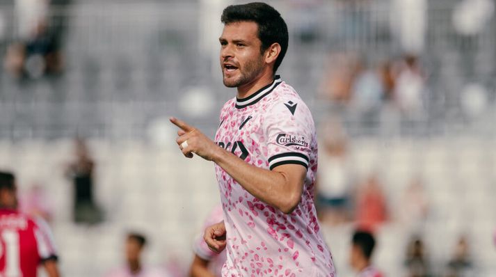 Alejandro Diaz getur þakkað Arsene Wenger fyrir markið sem hann skoraði í nótt. 