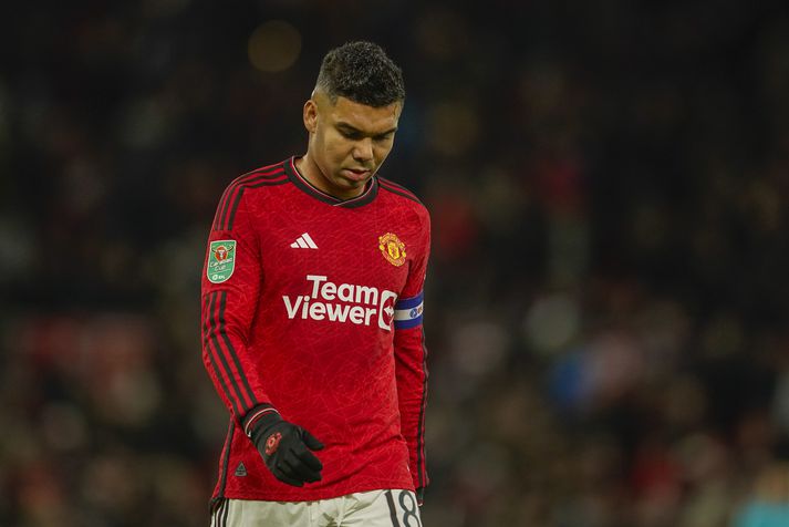 Casemiro meiddist í leik Manchester United og Newcastle á Old Trafford en hann hefur verið óheppinn með meiðsli undanfarið.