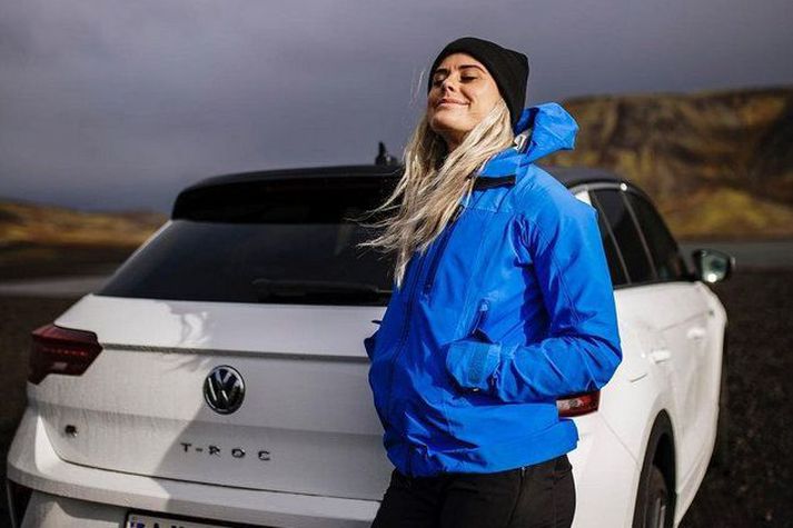 Sara Sigmundsdóttir keppir við íslenska veturinn þessa dagana.