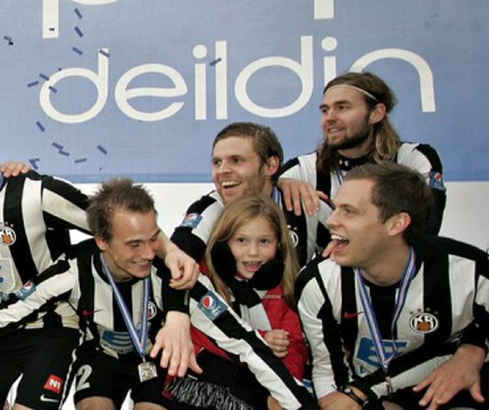 Björn sést hér í öftustu röð til hægri.