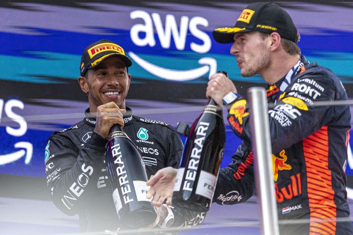 Lewis Hamilton segir ómögulegt að berjast við Max Verstappen um heimsmeistaratitilinn í Formúlu 1 í ár.