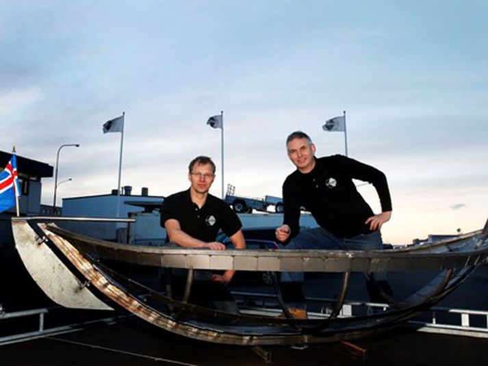 Jóhannes Valgeir Reynisson og Sveinn Þórarinsson, framkvæmdastjóri Víkurvagna.

