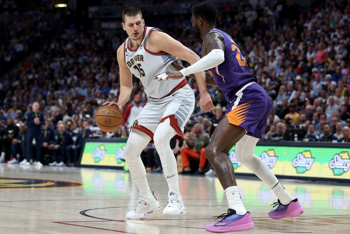 Nikola Jokic var frábær með Denver Nuggets í mikilvægum sigri í úrslitakeppninni í nótt.
