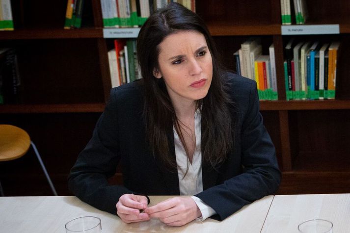 Spænski jafnréttismálaráðherrann Irene Montero  hefur greinst með kórónuveiru.