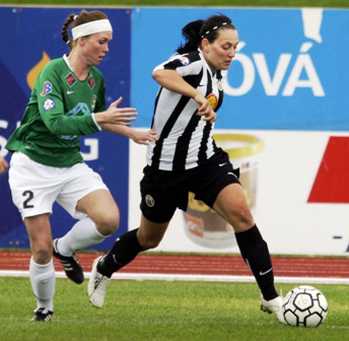 Erna Björk Sigurðardóttir og Hólmfríður Magnúsdóttir eru báðar í hópnum.