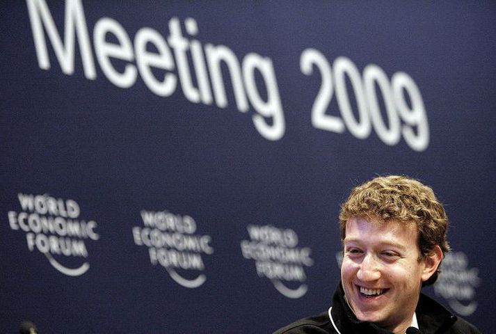 Íslendingar hefðu áreiðanlega flykkst á pallborðsumræður sem Mark Zuckerberg, stofnandi og forstjóri samfélagsvefjarins Facebook, sat á föstudag. Zuckerberg var með yngstu þátttakendum á ársfundinum en hann fagnar 25 ára afmæli í maí.