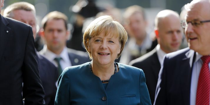 Sími Angelu Merkel hefur verið á eftirlitslista síðan árið 2002.