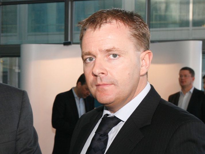 Lýður og bróðir hans Ágúst munu hafa verið staddir í Bretlandi þegar aðgerðirnar hófust í gær, en eru nú komnir til landsins. Samkvæmt heimildum er Lýður í yfirheyrslu þessa stundina.