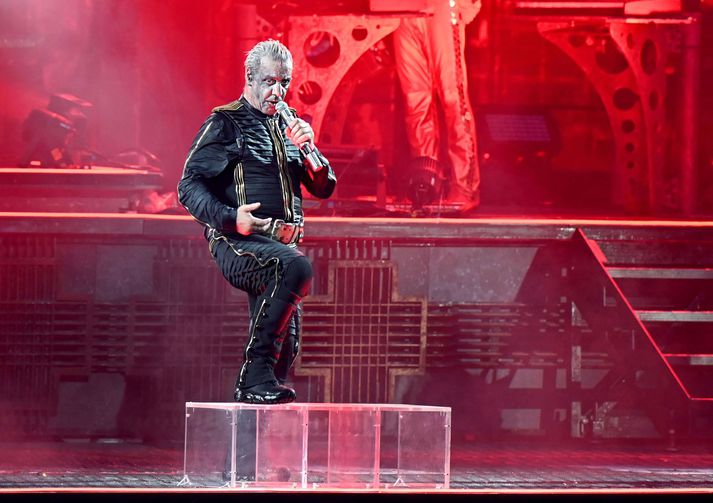 Till Lindemann hefur misst útgáfusamning sinn við bókaútgáfuna KiWi vegna metoo mála.