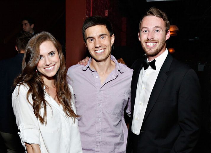 Allison Williams, Ricky Van Veen og Jake Hurwitz.
