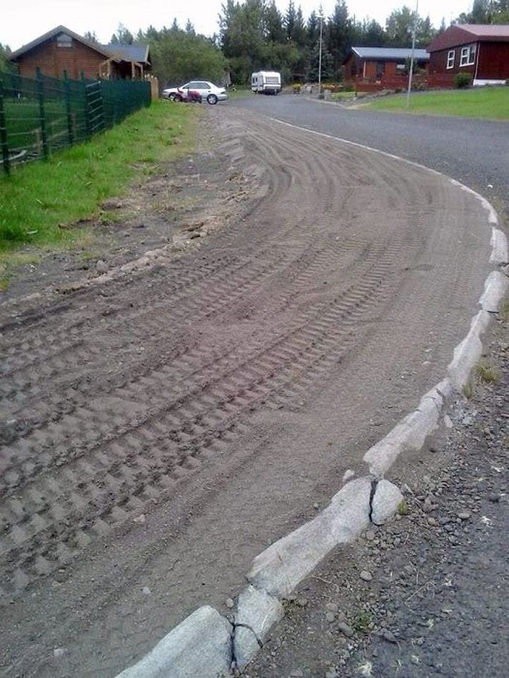 Nýja „stéttin“ við Furulundarhverfið sem stendur við leikskólann. 