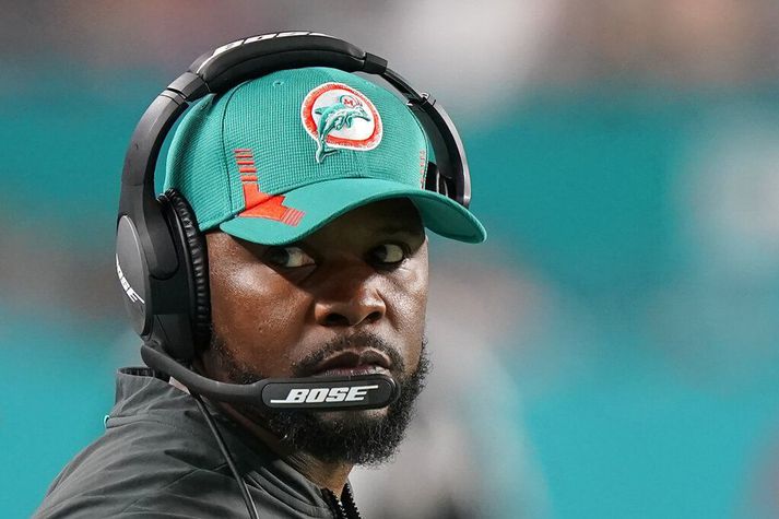 Brian Flores var rekinn frá Miami Dolphins í síðasta mánuði.