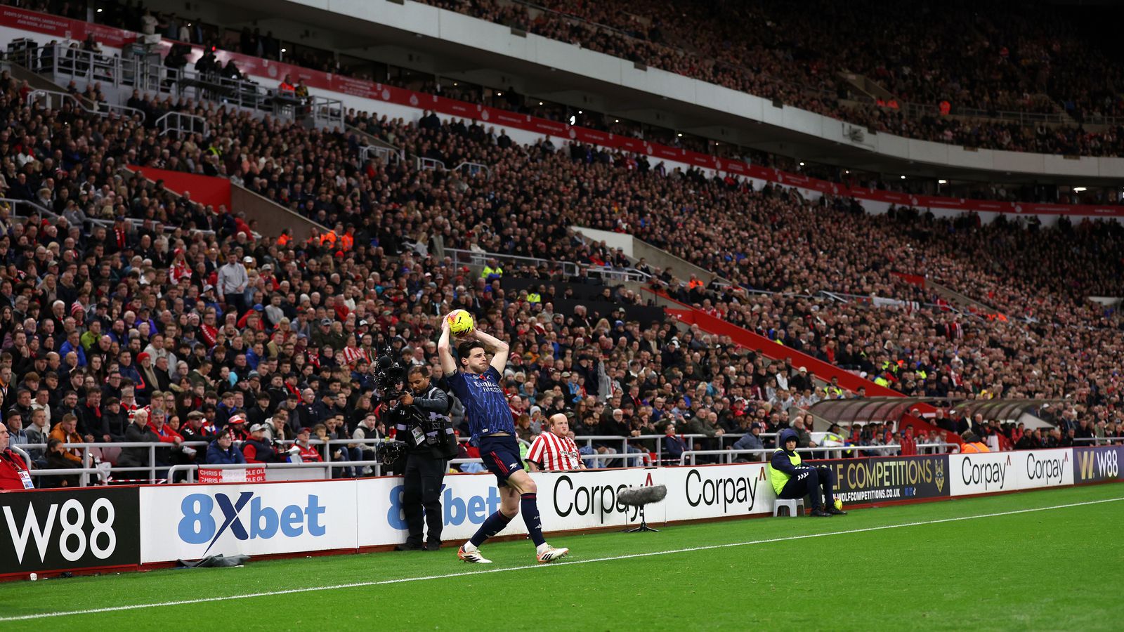 Færðu auglýsingaskiltin til að trufla löng innköst Arsenal