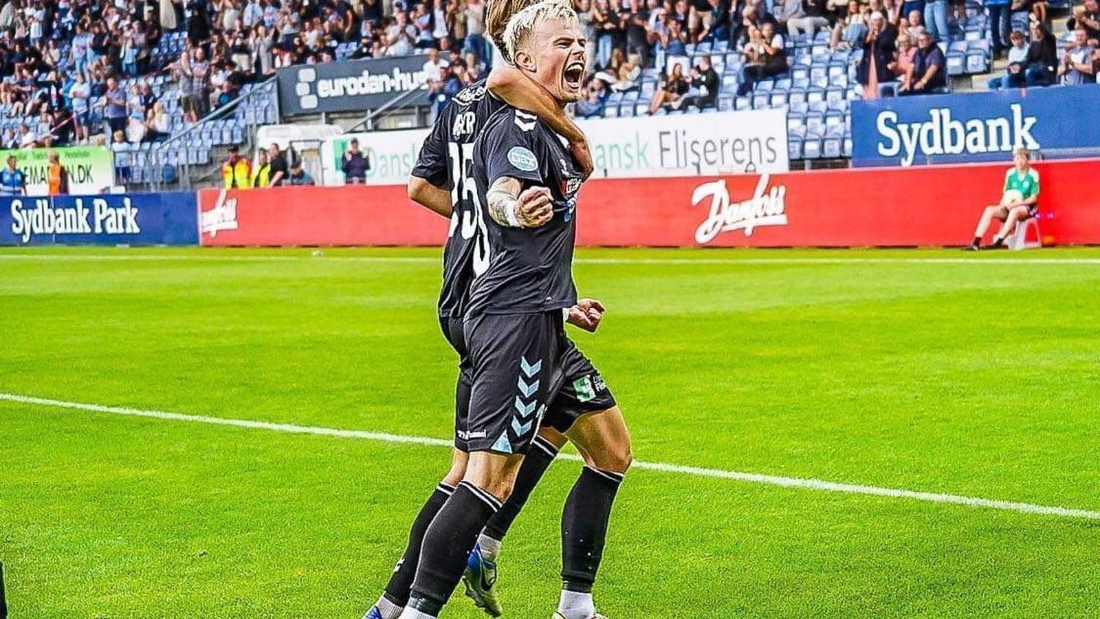 Kristall Máni á skotskónum í sigur­leik