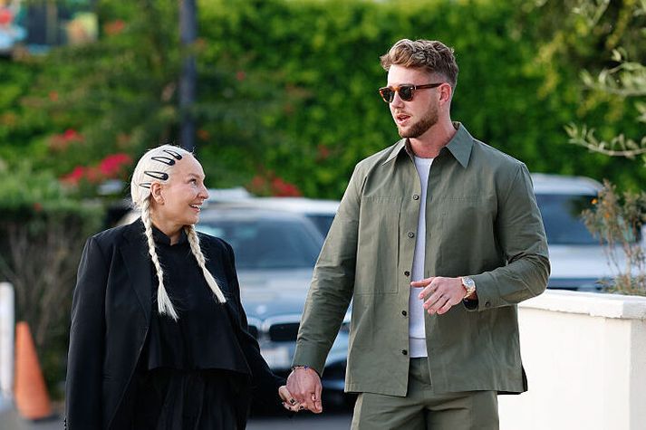 Ástralska tónlistarundrið Sia og Harry Jowsey virðast vera nýtt par. 