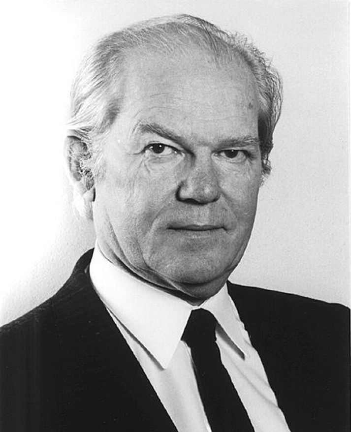 Ingvar Gíslason sat á þingi frá 1961 til 1987 og gegndi embætti menntamálaráðherra á árunum 1980 til 1983.