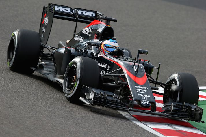 Fernando Alonso fannst aflskortur Honda vélarinnar ekkert fyndinn í Japan.