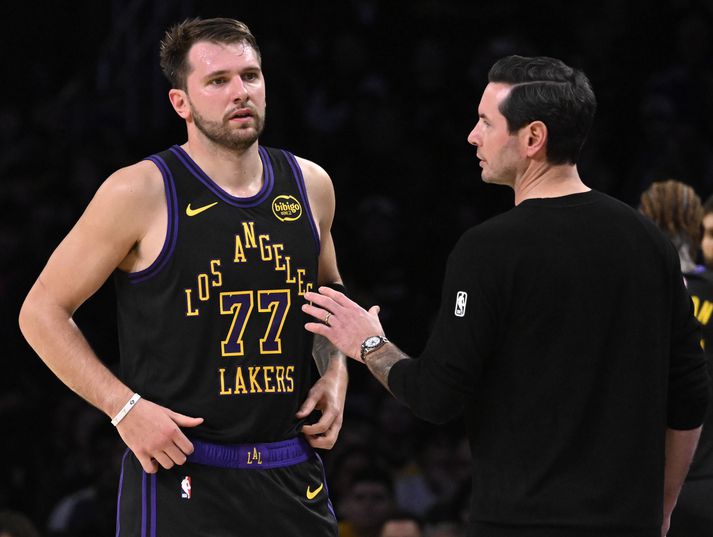 JJ Redick segir samband þeirra Lukas Doncic vera frábært.