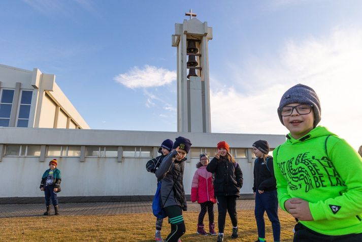 Hiti verður á bilinu tólf til tuttugu stig í dag, þar sem hlýjast verður austanlands.