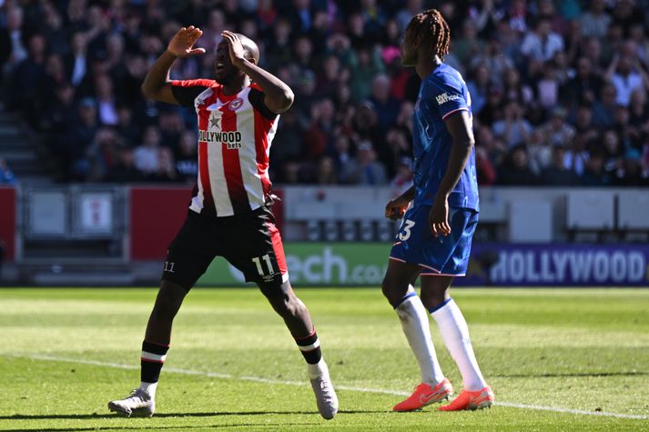 Yoane Wissa í leik með Brentford á móti Chelsea. Hann vill komast til Newcastle.