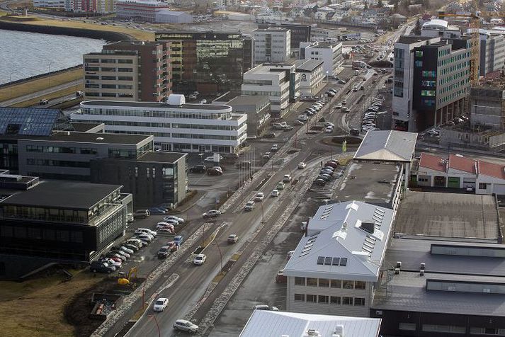 Tengiliðir, símanúmer og netföng haldast óbreytt þótt fyrirtækjaþjónusta Landsbankans færist í Borgartún.