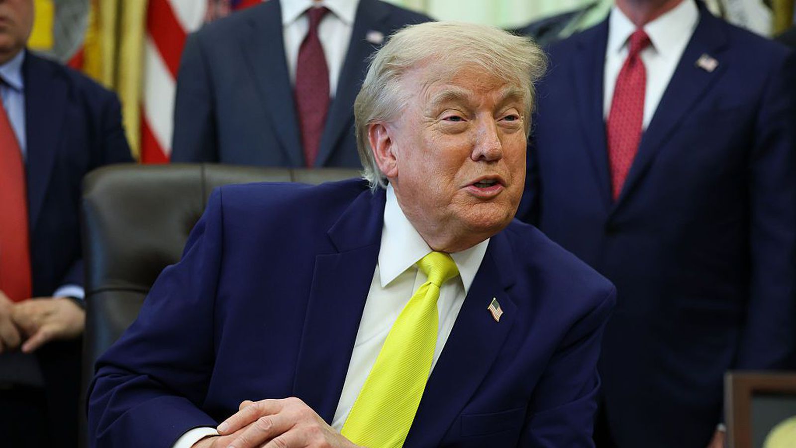Ekkert teiti því Trump mætir á völlinn