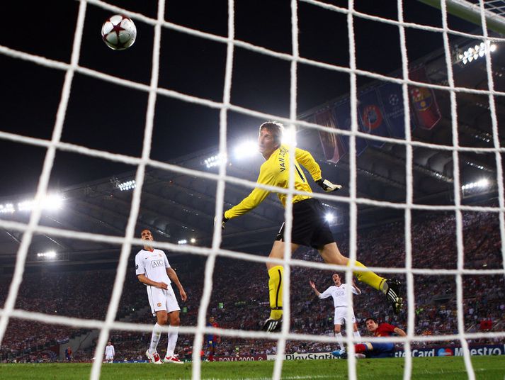 Manchester United og Barcelona léku til úrslita í Meistaradeildinni 2009. Hér er Lionel Messi búinn að skora.