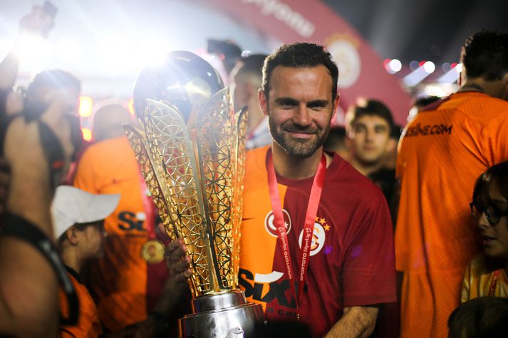 Juan Mata varð tyrkneskur meistari með Galatasaray í vor.