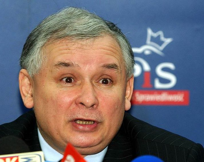 Jaroslaw Kaczynski pólski forsætisráðherrann hefur áhyggjur af stöðu kirkjunnar.
