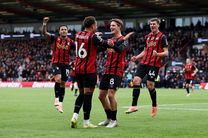 Marcus Tavernier og félagar fagna marki gegn Nottingham Forest í dag.