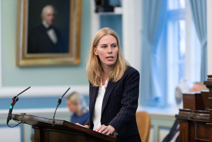 Halldóra Mogensen, þingmaður Pírata, spurði forsætisráðherra út í rökræðukönnun sem var framkvæmd um helgina.