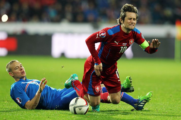 Tomas Rosicky og félagar þurftu að lúta í gras gegn Íslendingum.